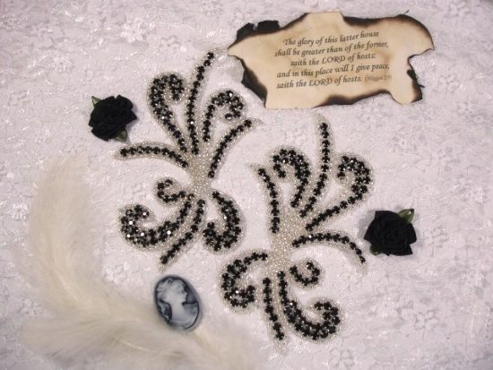 0042A Black/Silver Rhinestone Mirror Pair Beaded Appliques