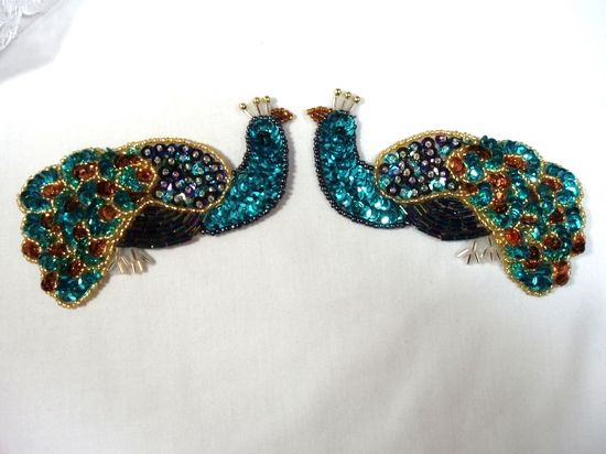 0046  Peacock Mirror Pair Beaded Sequin Appliques 4.75"