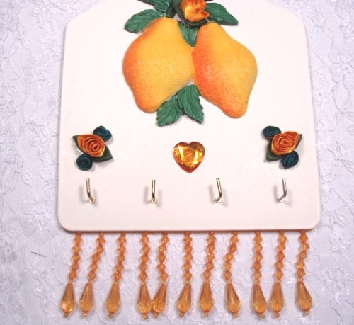 0124C  Yellow Victorian Lemon Key Holder Plaque