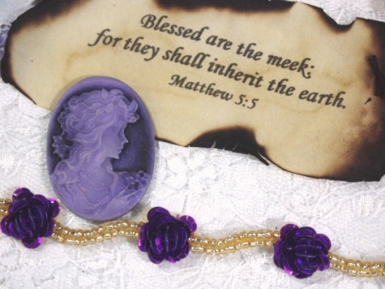 0240  Purple Gold Flower Sequin Beaded Trim