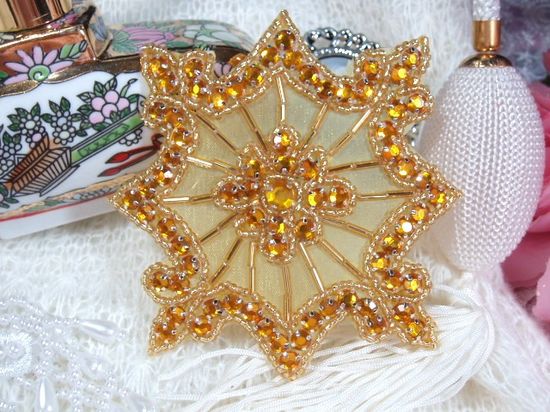 0260  Gold Jewel Gold Beaded Rhinestone Applique 4"