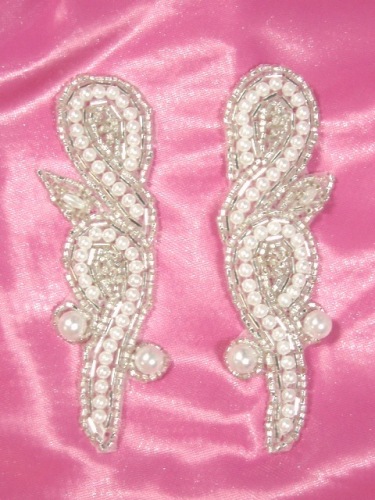 0267  Silver  Pearl Mirror Pair Sequin Beaded Appliques