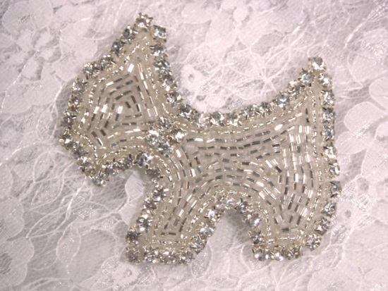 0328  Silver Rhinestone Scotty Dog  Beaded Applique 2.75"-scottish,terrior,rhinestone,dog,silver,sequin,beaded,applique,trimmings,embellishment,motif,yoke,turquoise,motif,collar