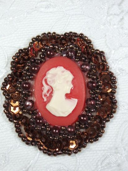 0347  Bronze  / Orange Victorian Cameo Sequin Beaded Applique Brooch 2"