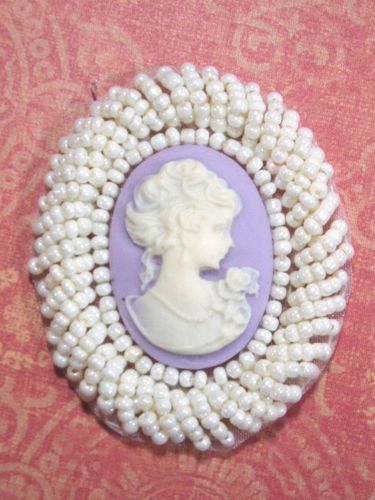 0383  Ivory Lavender Victorian Cameo Beaded Applique 2"
