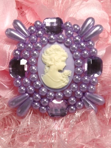 0386  Lavender Jewel Pearl Cameo Beaded Applique 2.75"-lavender,cameo,applique,beaded,beaded applique,victorian,rhinestone