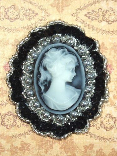 0389  Black Silver Victorian Cameo Sequin Beaded Applique 2.5"-black,silver,cameo,applique,beaded,beaded applique,victorian,brooch,sequin applique