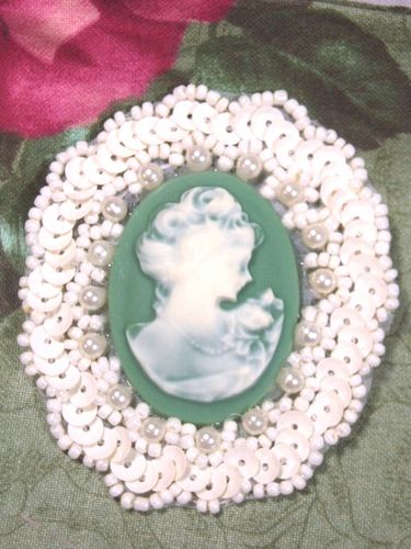 0389  Ivory  Green Victorian Cameo Sequin Beaded Applique 2.5"