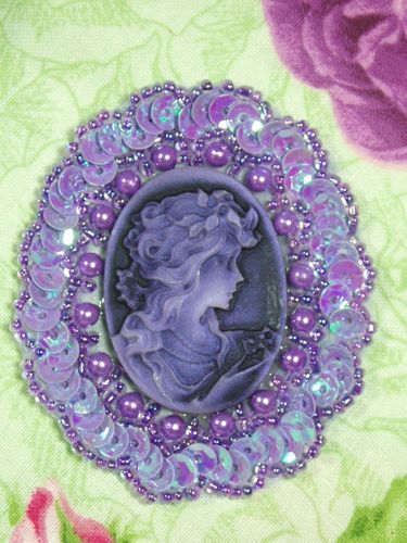 0389  Lavender Purple Victorian Cameo Sequin Beaded Applique 2.5"-lavender,purple,cameo,applique,beaded,beaded applique,victorian,brooch,sequin applique
