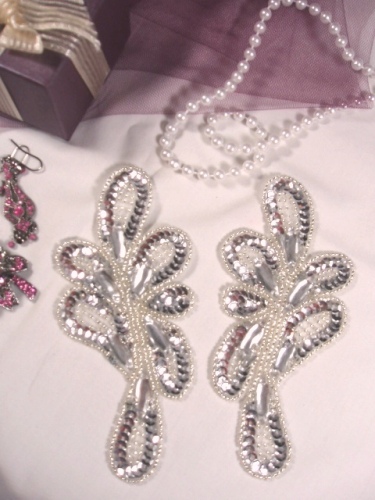 E3406 Silver Mirror Pair Sequin Beaded Appliques 5.25"