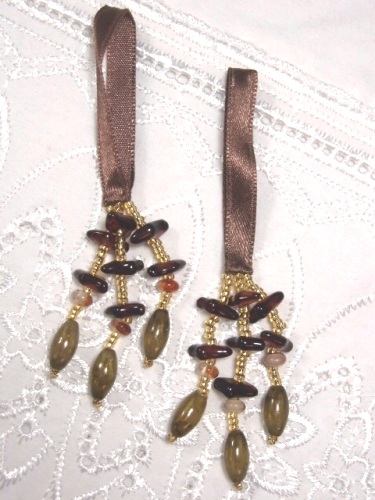E5572 Set of 2 Brown Beaded Tassels 2"