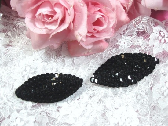 K8263  Set of ( 2 )  Black Eye Pair Sequin  Appliques  2.5"