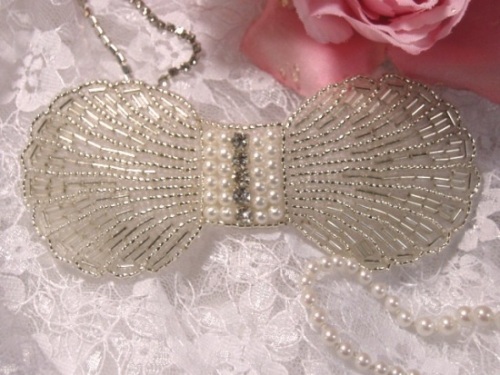 K9306  Silver Pearl Rhinestone Bow Beaded Applique 5"
