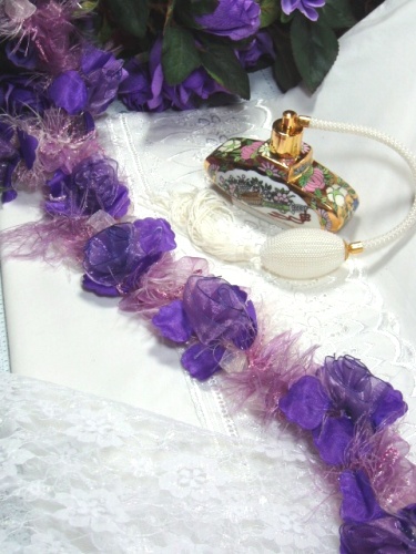E5665 Purple  Flower Stretchy Sewing Trim