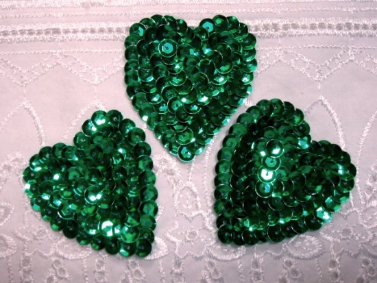 K8395A  Set of 3 Green Heart  Sequin Appliques 2"