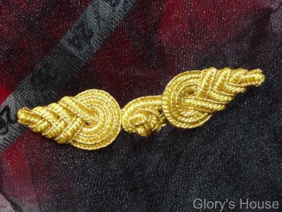 0252  Gold Pineapple Frog Button Closure 3.75"