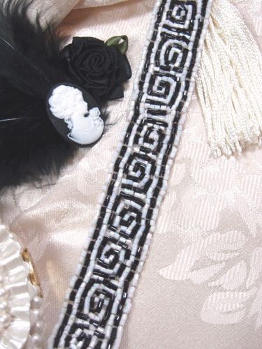 T9263  Black & White Beaded Trim 1"-trim,white,black,rhinestone,curl,embellishment,sequin,beaded,beads,applique, 