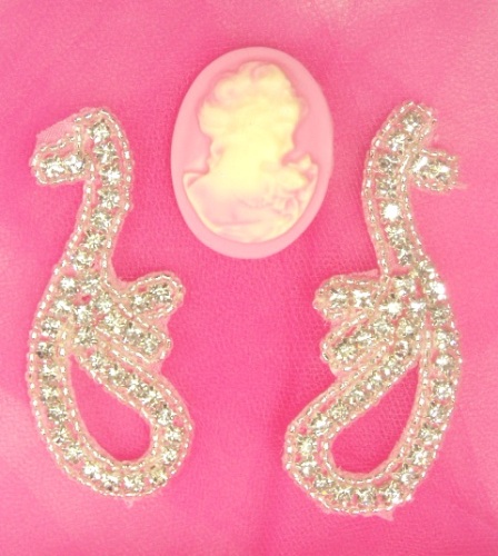 A0473  Rhinestone Mirror Pair Beaded Appliques  3.25"