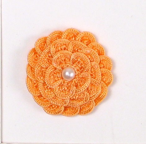 E5560 Peach Pearl Crochet Ribbon Floral Applique 1.5"