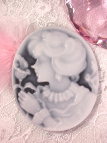 CB1  Black White Victorian Cameo Bead  1.75"