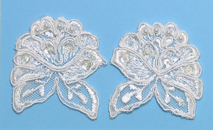 E3214  White Mirror Pair Corded Lace Appliques 2"