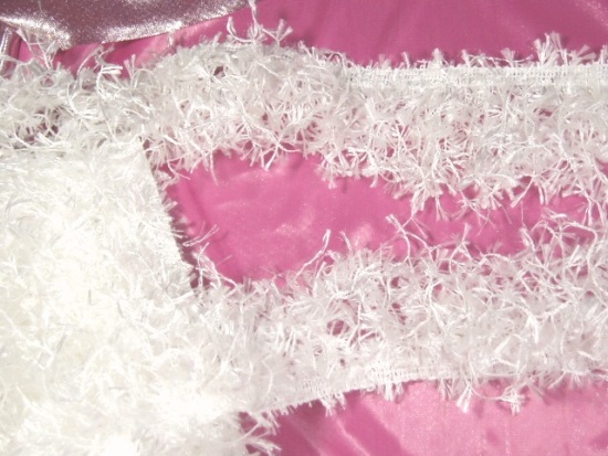 E2585  White Hairy Gimp Fringe Sewing Trim