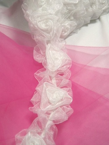 L28  White Organza Floral Sewing Trim 2.5"-white,organza,trim,stretchy,flower,floral,sewing