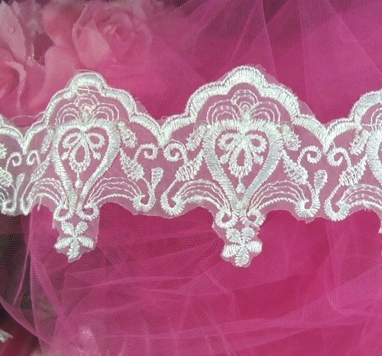 C41  White Venise Lace Victorian Sewing Trim 3.5"-lace,trim,white,embellishment,embroidered,venise,venice,lace,victorian,sewing,motif