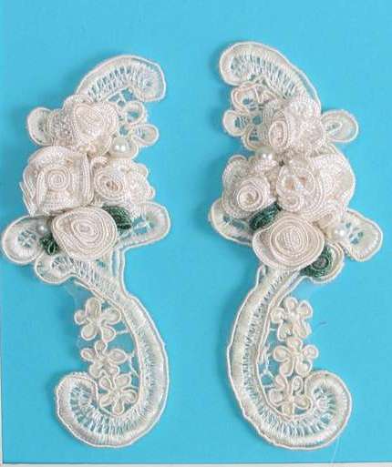 E5601 Ivory Venice Lace Crochet Mirror Pair Appliques