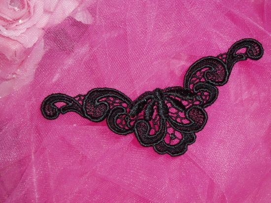 F21  Black Corner Yoke Venise Lace Applique 5.5"