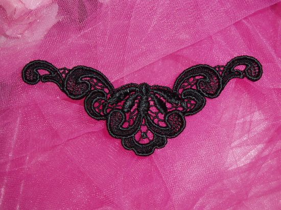 F21  Black Corner Yoke Venise Lace Applique 5.5"