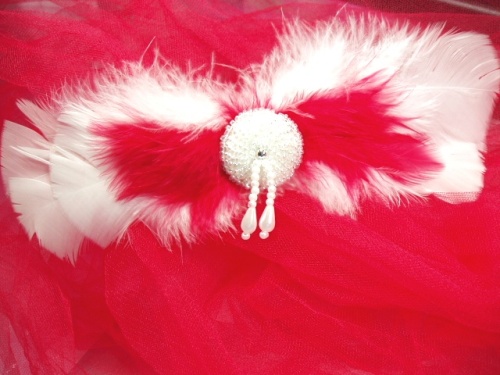 FB20  White Red Pearl  Feather Brooch Applique 8"