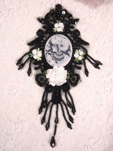 VG28  Black White Venise Lace Cameo Applique 7.5"-white,embellishment,black,victorian,cameo,applique,venise,lace,venice