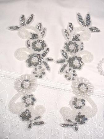 0183 Silver Sequins White Beads Mirror Pair Sequin Appliques
