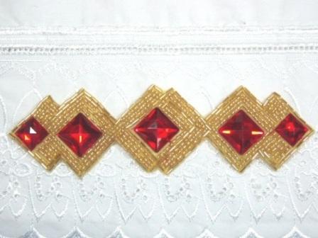 0407  Gold Beaded  Red Diamond Jewel Applique 7"