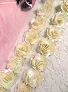 T8280L Ivory Light Yellow AB Flower Sequin Trim