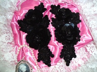 K8894 Black Floral Mirror Pair Beaded Sequin Appliques 7.5"