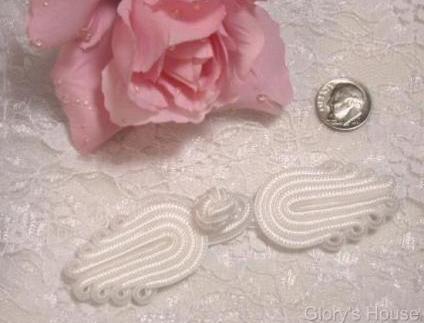 0249  White Elegant Frog Button Closure 4"-white,embellishment,pineapple,swirl,frog,button,closure,sewing,clothing