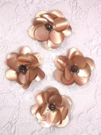 AE1590  Set of ( 4 ) Matte Gold Floral Beaded Sequin Appliques 1"