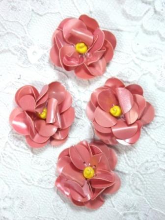 AE1590  Set of ( 4 ) Old Pink Floral Beaded Sequin Appliques 1"