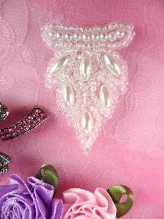 AFS3639 Crystal Iris Pearl Beaded Cluster Applique 1.75"