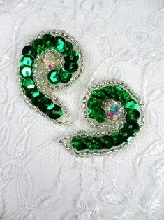 AT8136  Set of (2) Green Silver Curl Mirror Pair Sequin Beaded Appliques 1.25"