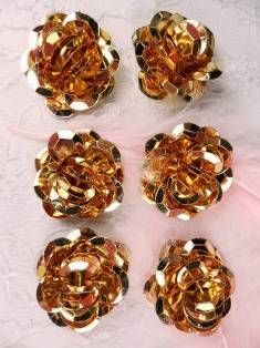 AT8280 Set of 6 Gold Flower Sequin Appliques 1.25"