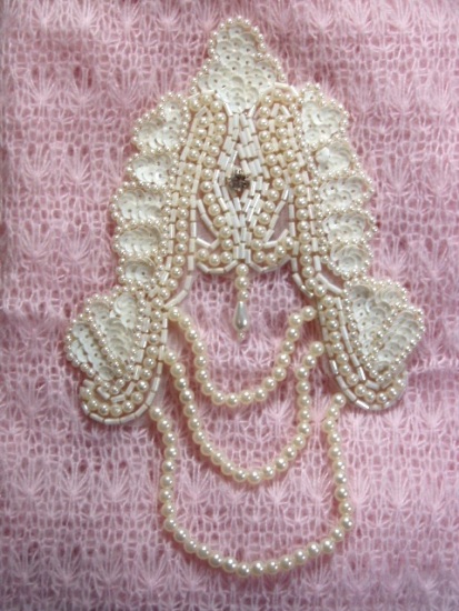 Ivory Victorian Epaulet  7" Sequin Beaded Applique 0080