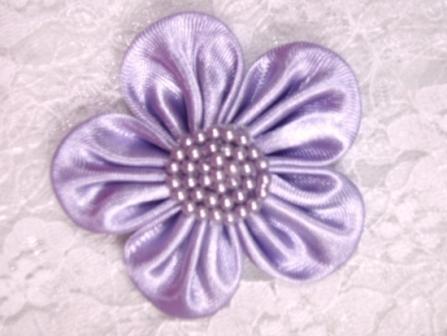 L11  Lavender Pearl Flower Applique 2.5"-lavender,purple,flower,floral,rose,applique,embellishment,motif 