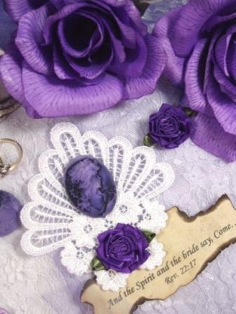 VG21   White Purple Venise Lace Cameo  Applique 4"-purple,venise,venice,lace,cameo,applique