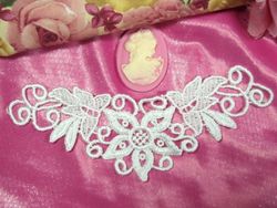 F23  White Yoke Collar Venise Lace Applique 5.5"