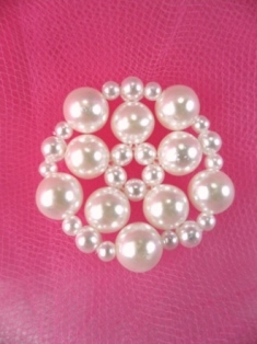 FS2236 Pearl Beaded Applique 1"