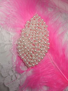 FS2630 Pearl Beaded Applique 2.5"