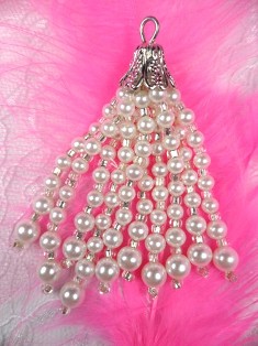 FS6263 Pearl Dangle Beaded Applique 2.75"